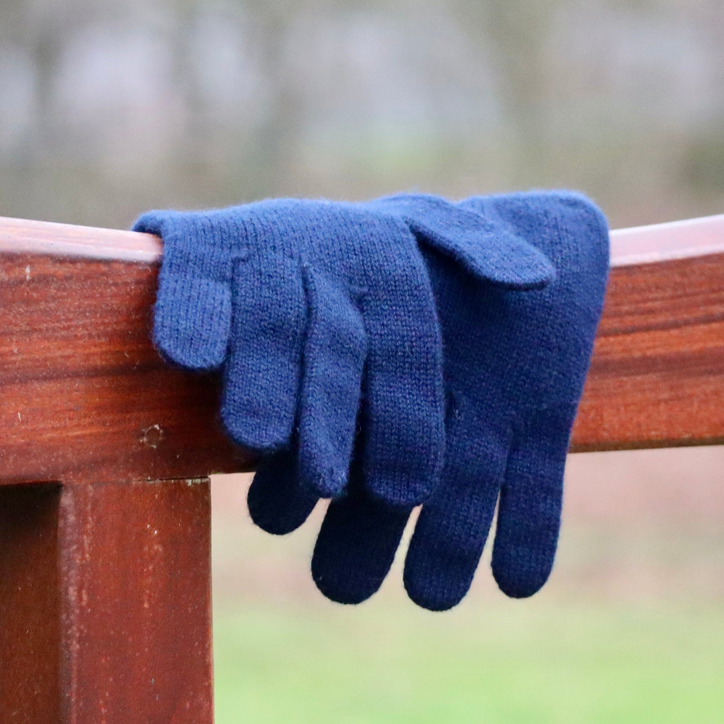 Teviot Breeze - Men’s 100% Cashmere Gloves