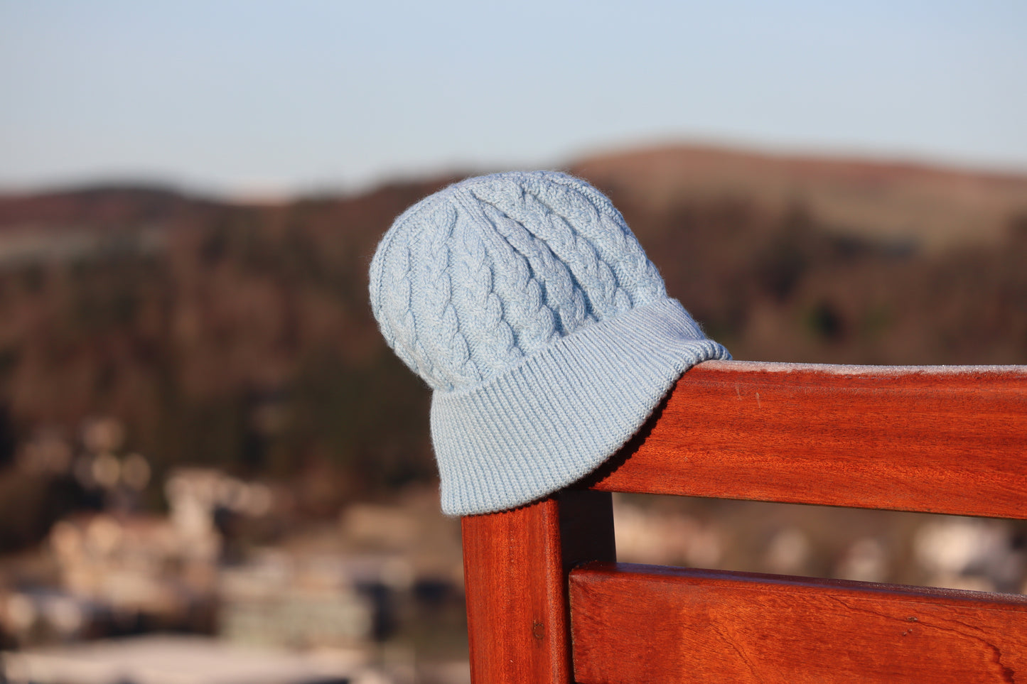 Teviot Heed - 100% Cashmere Cable Hat
