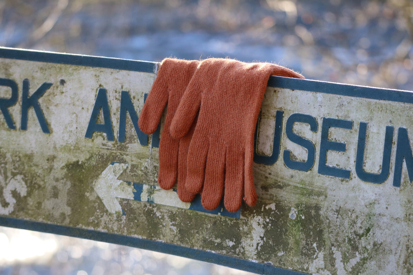 Teviot Breeze - Men’s 100% Cashmere Gloves